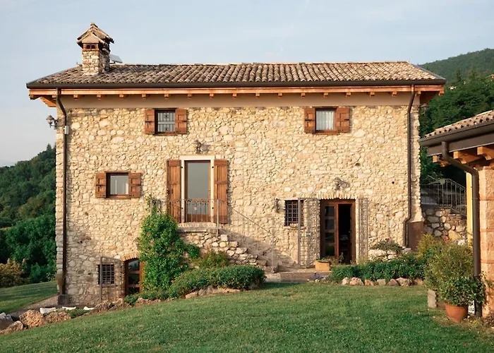 بيت للعطل Rustico Bertel سان زينو دي مونتانا