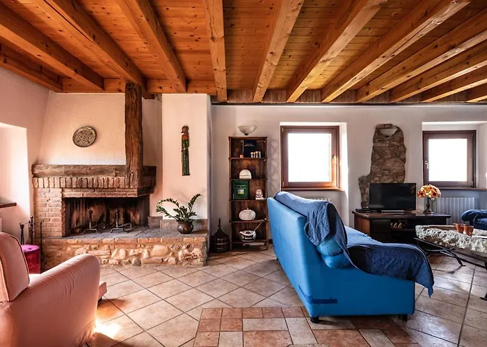 Semesterbostad Rustico Bertel San Zeno di Montagna